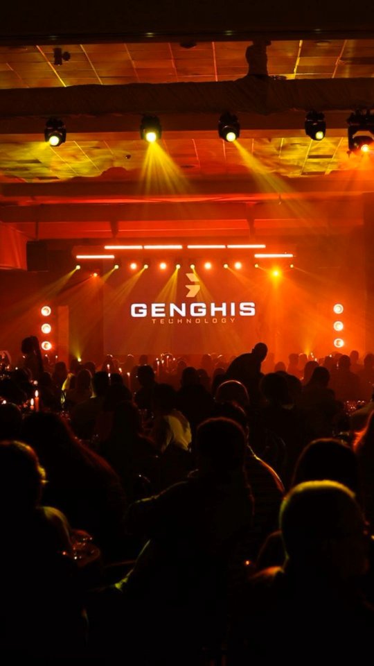 'Creativity is intelligence having fun'
A big thank you to @genghistechnology and @payrollprofessionalsouthafrica for the opportunity to provide live painting and curate your launch event this past Friday!
Our gallery featured works by: @serenamoodleyanderson
@lauren.anne.mudzanani
@alpheusngoepe
@alyssajairus
Check out the pages for more artwork!
DM us for more details on live painting, event curation and corporate packages
#livepainting #genghis #techevents #curation #eatmoreart